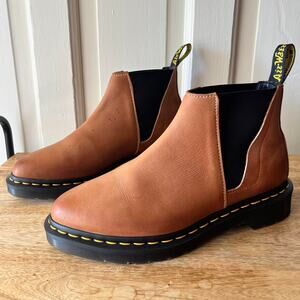 Dr. Martens - Doc Martens- Bianca Chelsea Boots – Tan Leather